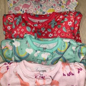 Set of 4 onsie sleepers